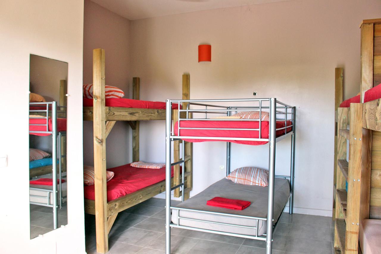 E.Gwada Hostel Le Gosier  Luaran gambar