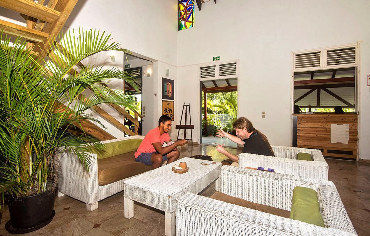 E.Gwada Hostel Le Gosier  Luaran gambar