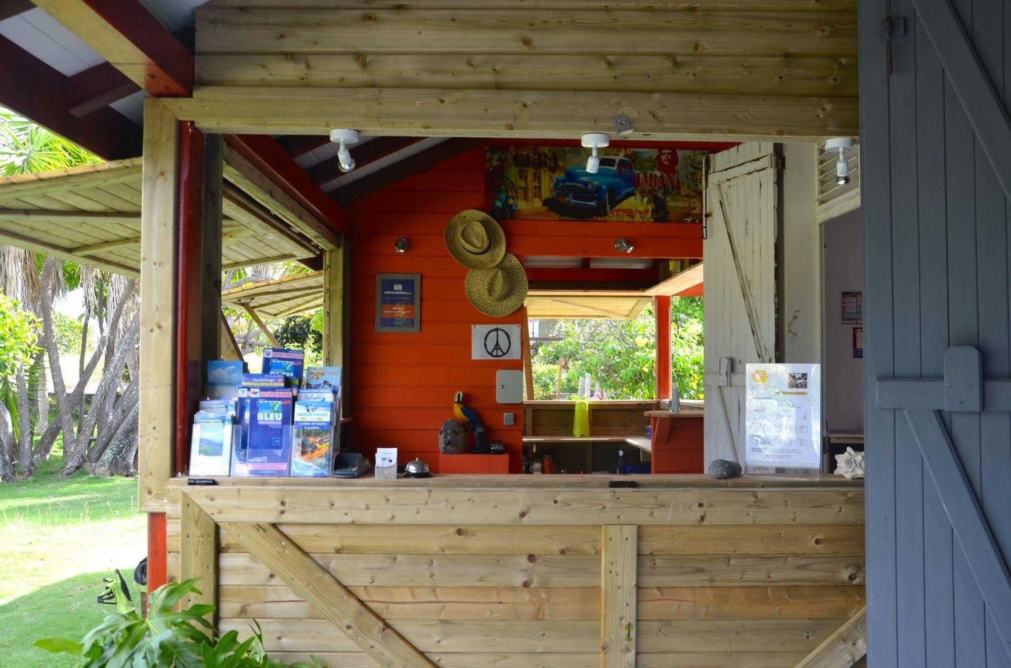 E.Gwada Hostel Le Gosier  Luaran gambar